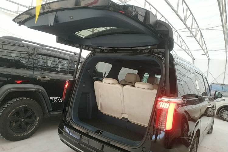 Used Zeekr 009 2022 Revised WE Version