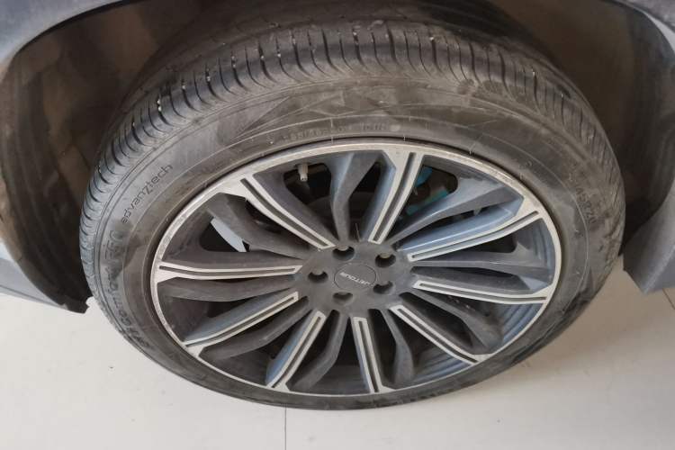 Used JETOUR Dashing i-DM 2022 1.5T DHT Lightning 02
