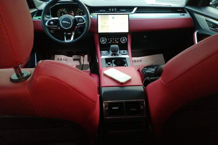 Used Jaguar F-PACE 2024 P250 R-Dynamic SE
