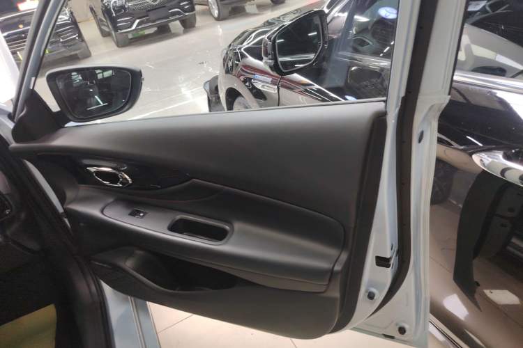 Used GAC Trumpchi EMPOW 2023 Shadow Leopard H Smart Hybrid Edition