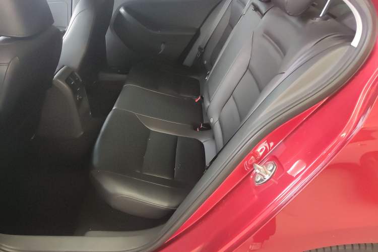 Used Volkswagen Sagitar 2014 Revised Version 1.4TSI Automatic Luxury Edition Left Rear Seat