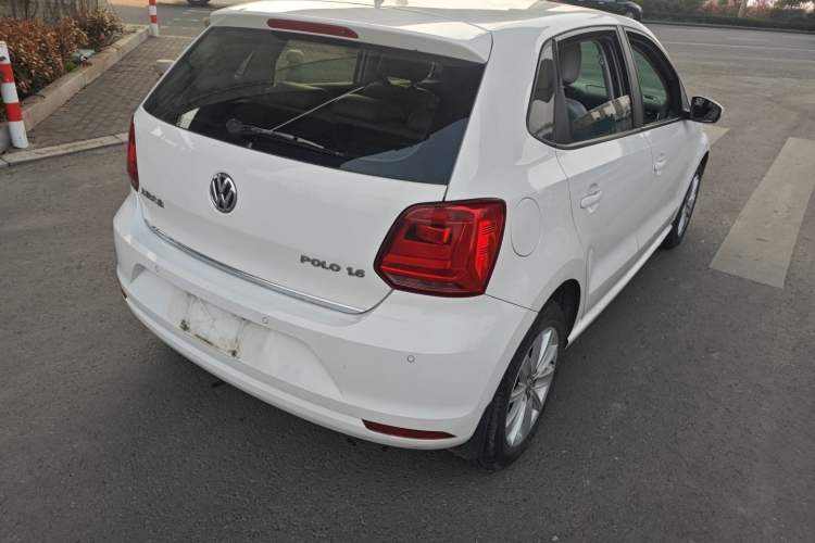 Used Volkswagen Polo 2014 1.6L Automatic Comfort Edition Rear Right 45 Deg