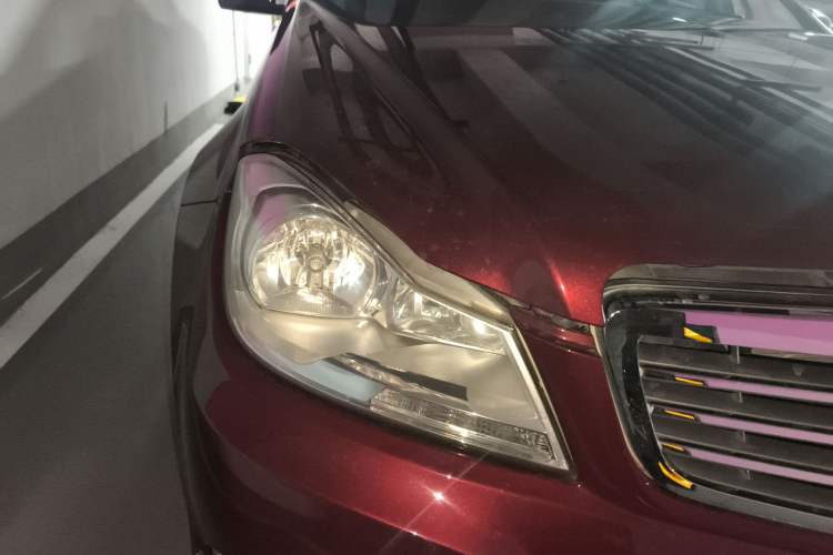 Used Mercedes-Benz C-Class 2011 C 200 CGI Elegant Model Right Front Headlight