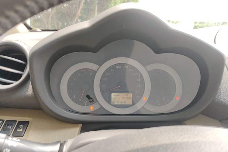 Used Toyota RAV4 2013 Special Edition 2.4L Automatic 4x4 Prestige Instrument Cluster