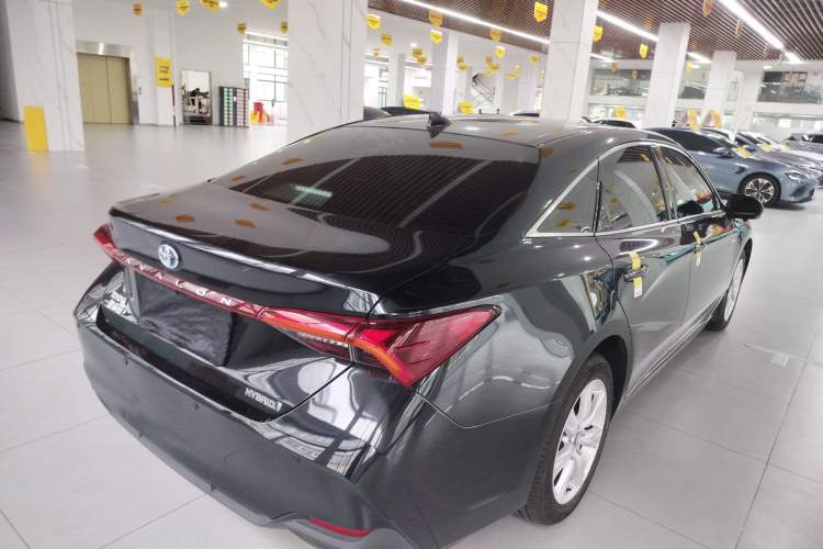 Used Toyota Avalon 2023 Dual-Motor 2.5L Progressive Edition
