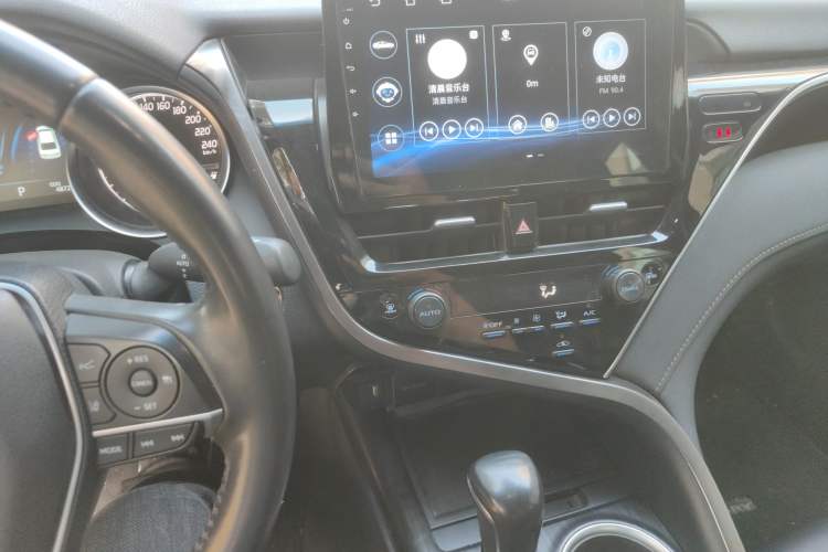 Used Toyota Camry 2021 2.0G Luxury Edition
