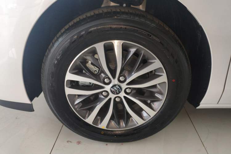 Used Buick GL8 2025 Model Land Cruiser Business Class Comfort DG Edition