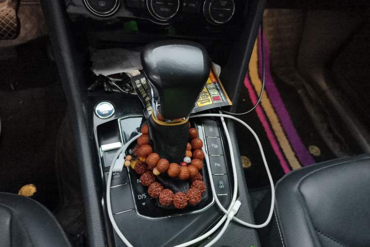 Used Volkswagen Tiguan L 2019 330TSI Automatic Two-Wheel Drive Smart Luxury Version China VI Standard Gear Lever