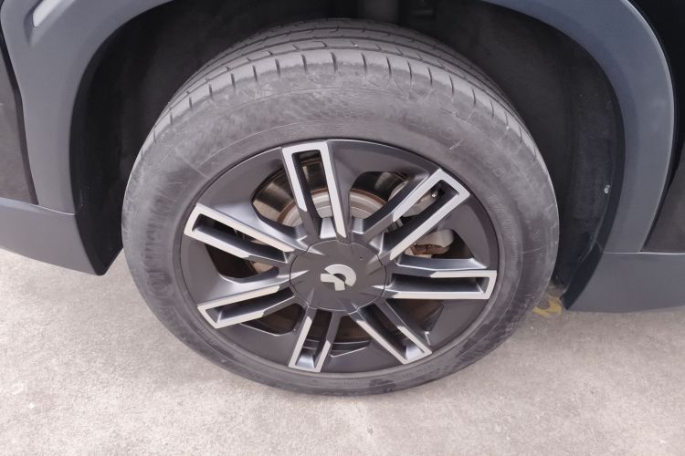 Used Nio ES6 2022 75 kWh Sport Edition Right Rear Wheel Hub