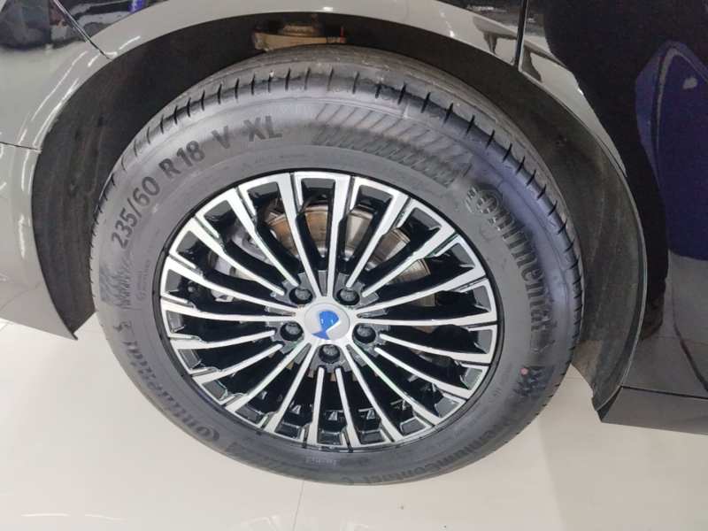 Used Denza D9 2022 DM-i 970 Four-Wheel Drive Flagship Model — 25