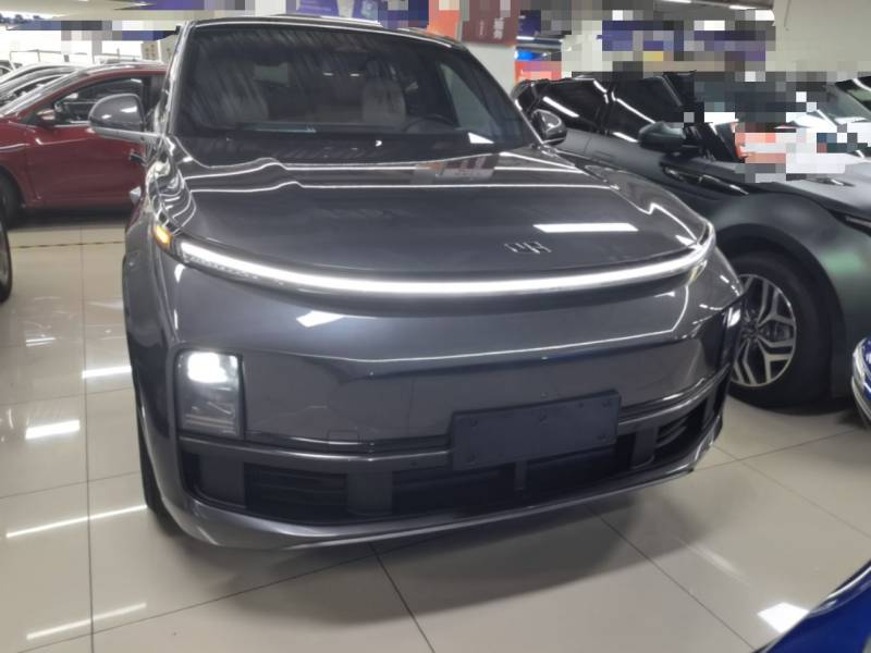 Used Li Auto L8 2023 Pro Model — 2