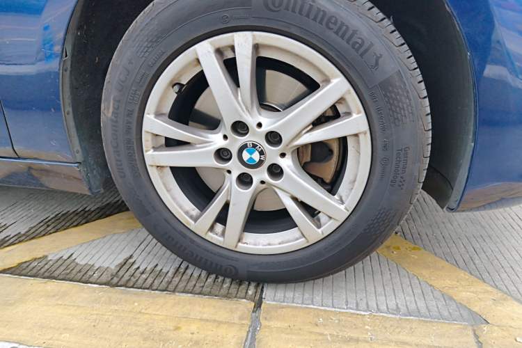 Used BMW 2 Series Gran Tourer 2015 218i Leading Model Right Front Wheel Hub