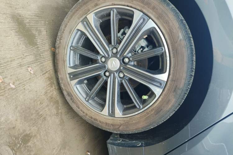 Used CHANGAN Ruicheng CC 2022 Blue Whale Edition 1.5T DCT Prestige Model Right Rear Wheel Hub