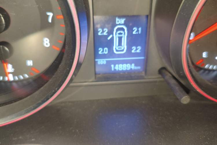 Used Haval H6 2015 Revised Version Sport Edition 1.5T Manual Transmission Two-Wheel Drive Elite Grade