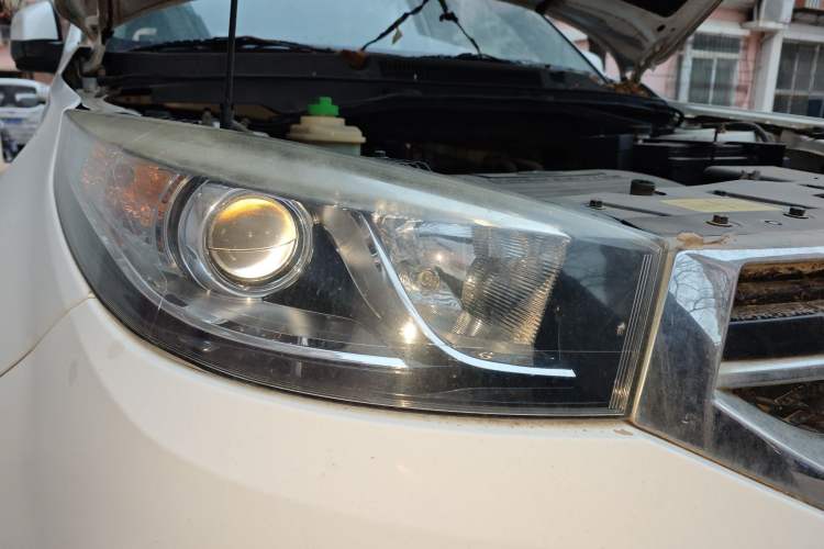 Used Chery Tiggo 3 2015 1.6L CVT ZhiShang Commemorative Edition
