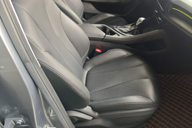 Used Roewe i5 2021 1.5L CVT Diamond Edition