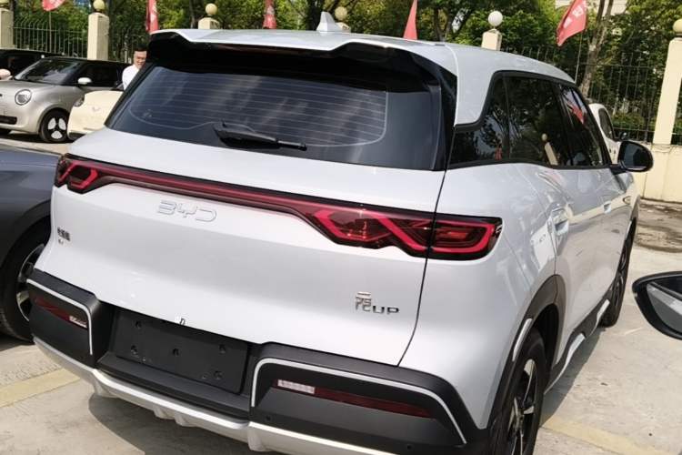 Used BYD Yuan UP 2024 401KM Leading Edition Rear Right 45 Deg