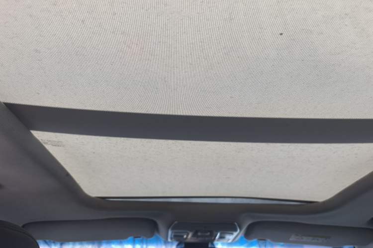 Used Geely Auto Emgrand GT 2015 1.8T Flagship Model Headliner