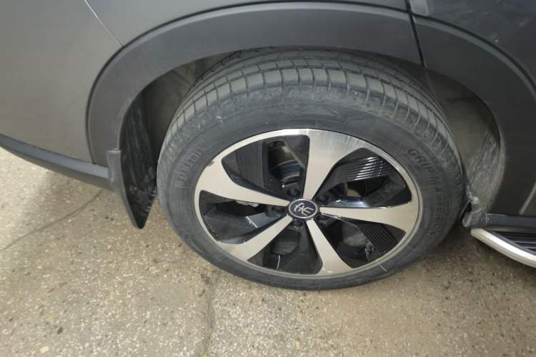 Used BYD Song PLUS New Energy 2021 DM-i 110KM Flagship PLUS Right Rear Wheel Hub