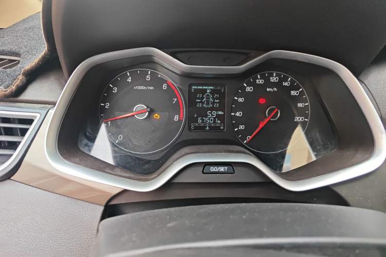 Used Baojun 310W 2017 1.5L Manual Comfort Version China VI Emission Standard