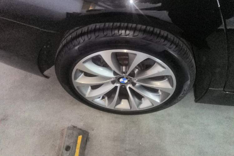 Used BMW 5 Series 2017 525Li Leading Model