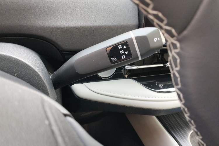 Used CHANGAN NEVO Q05 2025 Truly Delicious Version 125cc Beyond-Excellent Type Gear Lever
