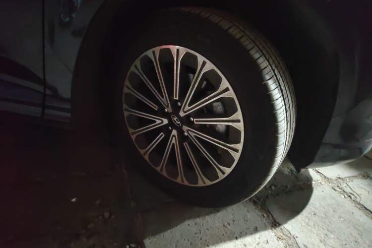 Used Hyundai Custo 2024 270TGDi LUX Prestige Edition Exterior 1