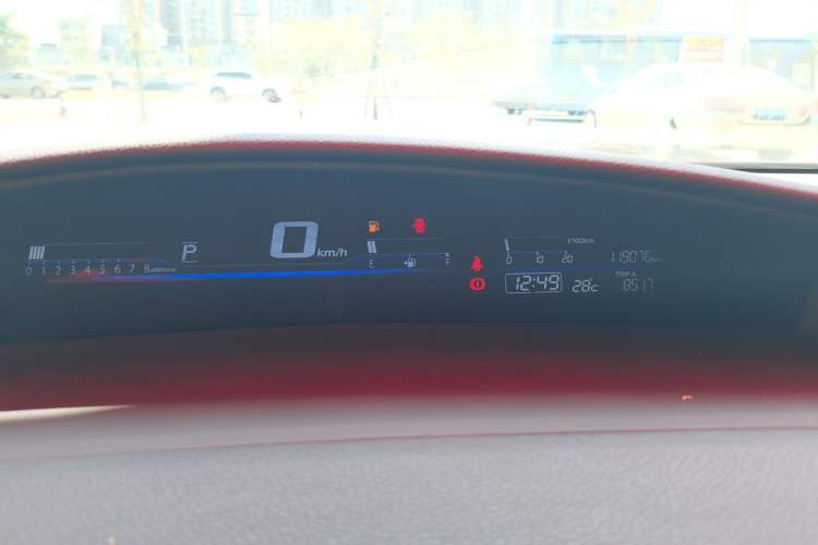 Used Honda Jade 2017 1.8L automatic Comfort version 5 seats
