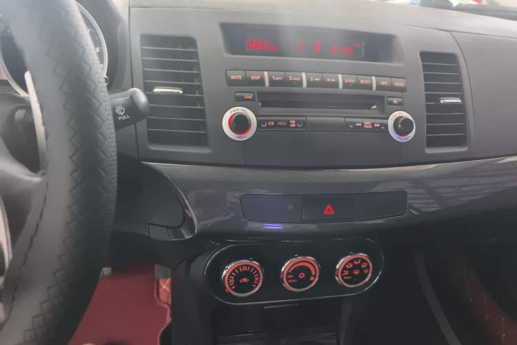 Used Mitsubishi Lancer EX 2012 Chasing Edition 1.8L CVT Luxury Model
