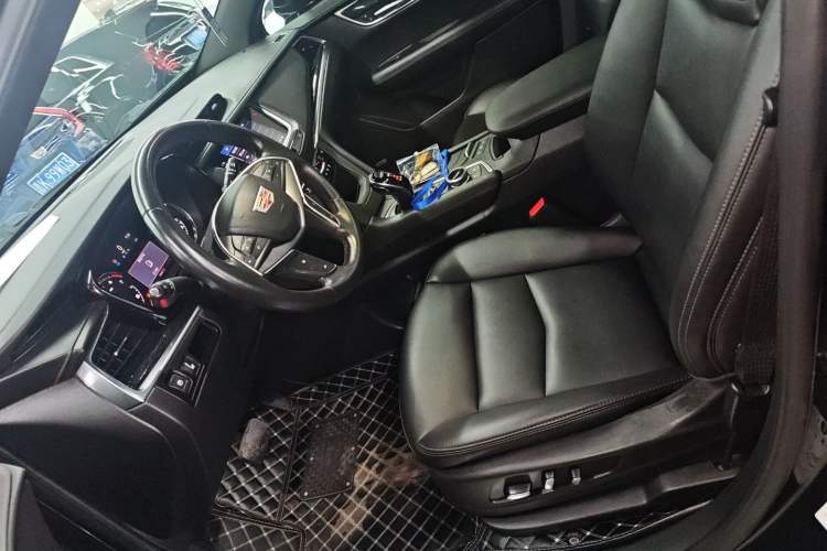 Used Cadillac XT5 2022 2.0T Two-Wheel Drive Luxury Version