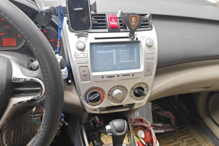 Used Honda City Classic 2008 1.5L Automatic Elite Edition Audio And AC Panel