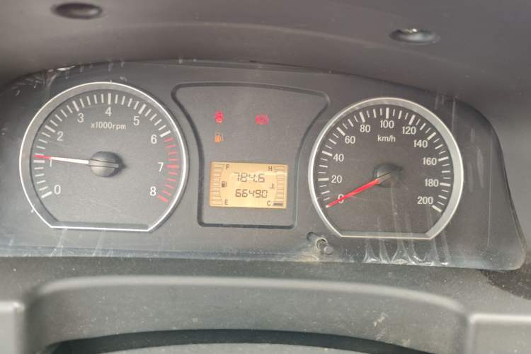 Used FORTHING Lingzhi 2014 M3 1.6L 7-Seater Comfort Model