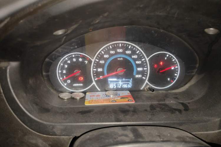 Used Wuling Rongguang V 2016 1.5L Standard Version
