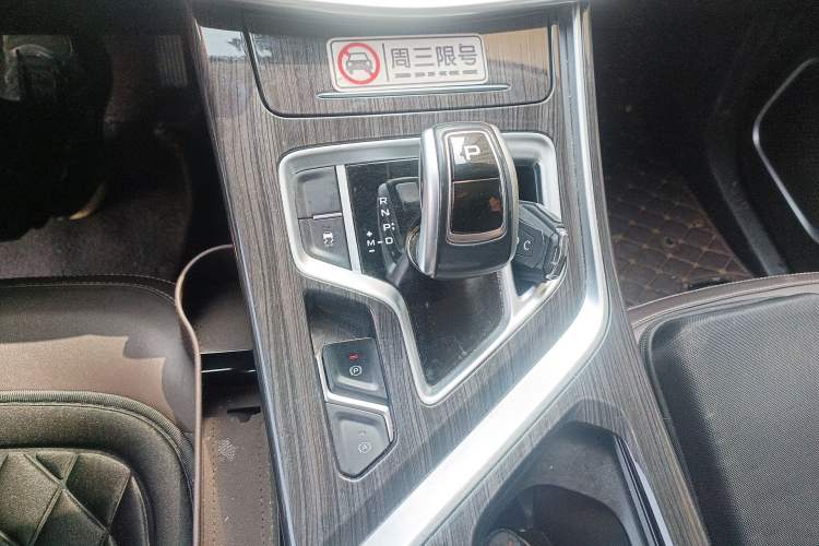 Used Geely Auto Jiajie 2021 1.8TD DCT Comfort Model Gear Lever