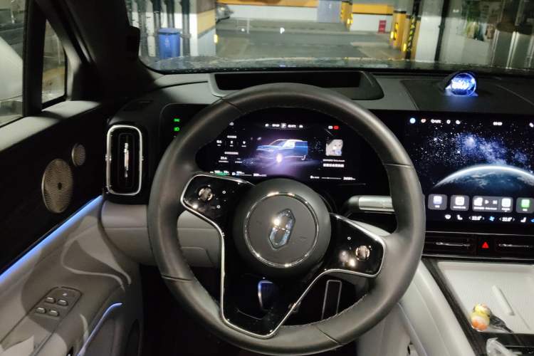 Used Hima AITO M9 2024 Range-Extended Max Edition 42 kWh 6-Seater Version
