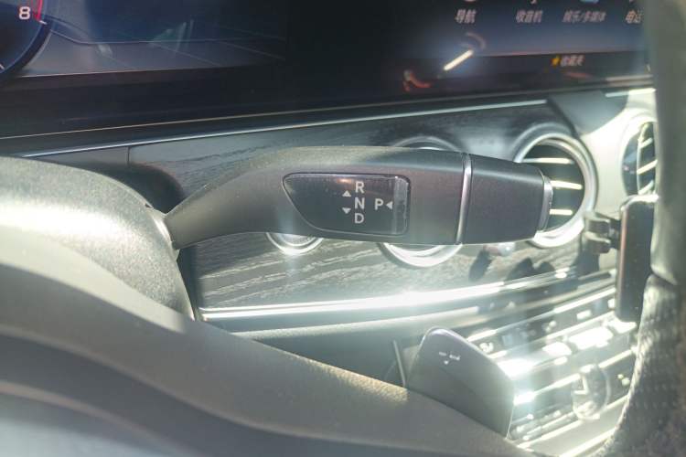 Used Mercedes-Benz E-Class 2018 Facelift E 200 L Sport Edition