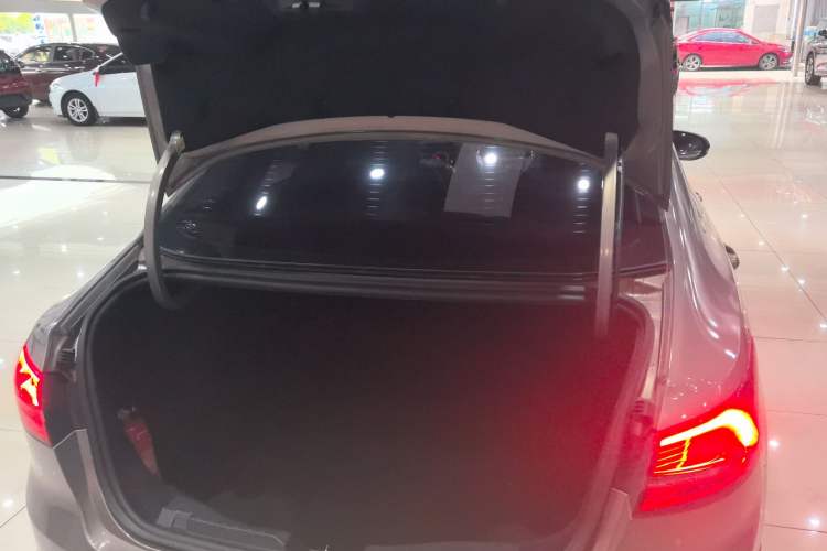 Used Ford Escort 2015 1.5L Automatic Fashion Model
