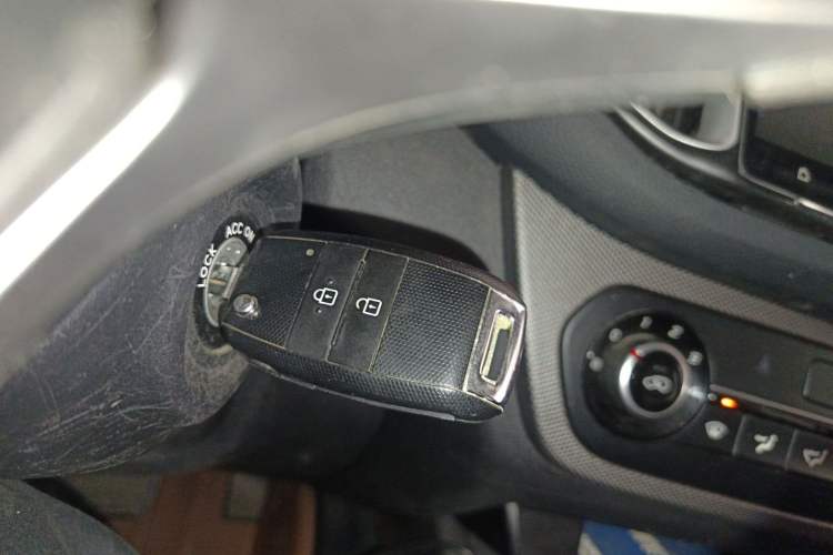 Used Kia KX3 2017 1.6L Automatic Aoya Version