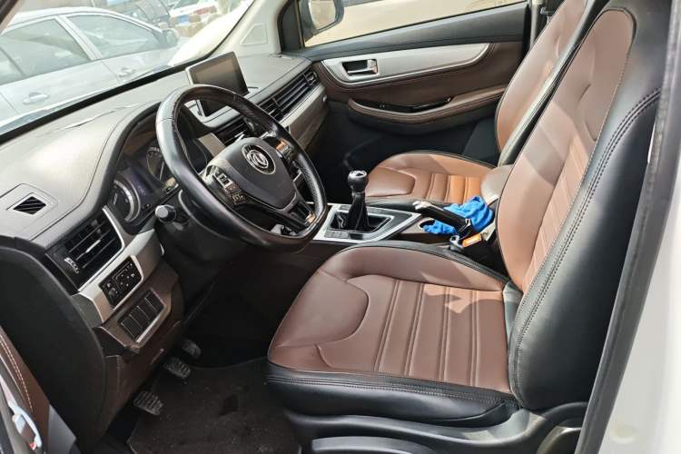 Used FORTHING Joyear X6 2017 Enjoy Series 1.5T Manual Luxury Model
