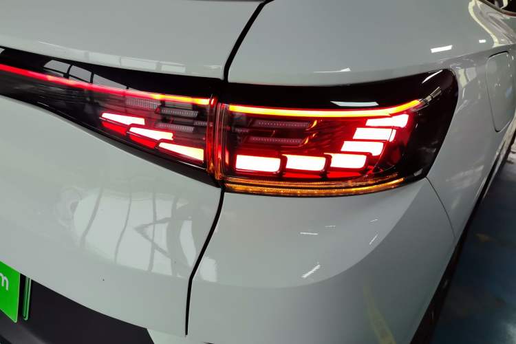 Used Volkswagen ID.4 CROZZ 2024 Pure Edition Limited Edition Exterior 3