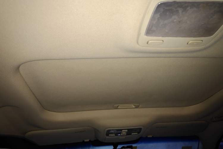 Used Hyundai Tucson 2009 2.0L Automatic Two-Wheel Drive with Sunroof