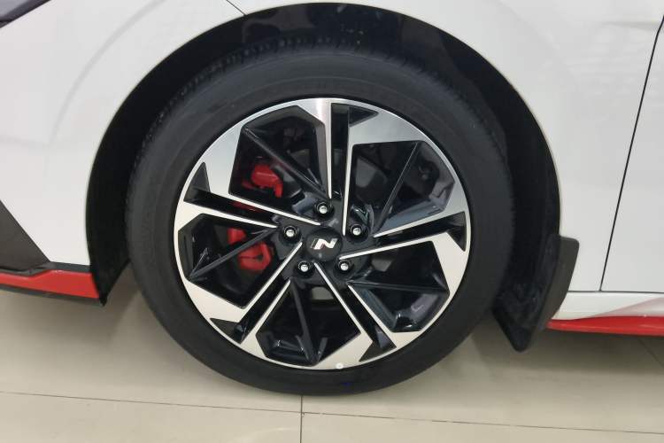 Used Hyundai Elantra 2023 240TGDi DCT N Line GLX Elite Edition Left Front Wheel Hub