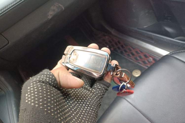 Used Toyota Avalon 2019 2.0L Luxury Edition China VI Standard
