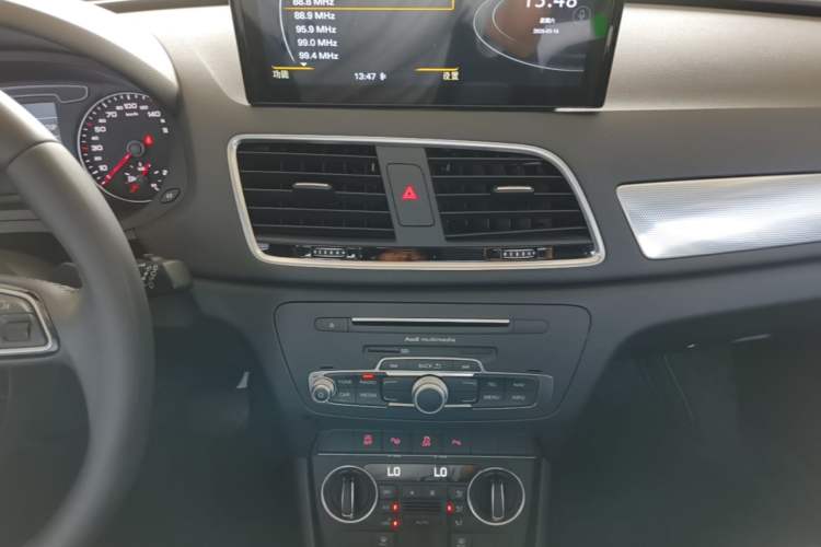 Used Audi Q3 2017 30 TFSI Fashion Model
