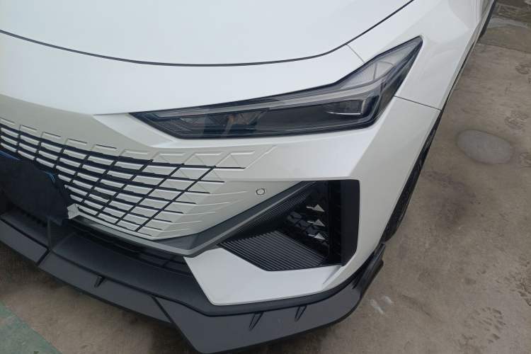 Used CHANGAN UNI-V 2022 1.5T Prestige Version
