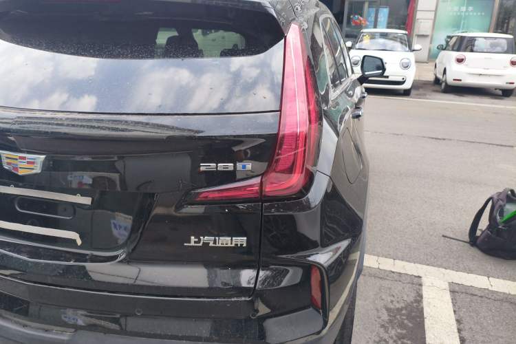 Used Cadillac XT4 2024 28T Two-Wheel-Drive Luxury Version
