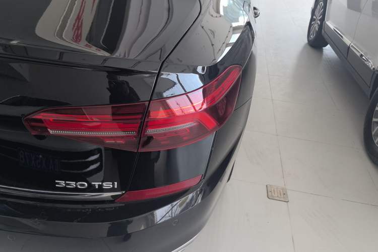 Used Volkswagen Passat 2020 Revised Version 330TSI Luxury Edition China VI Standard
