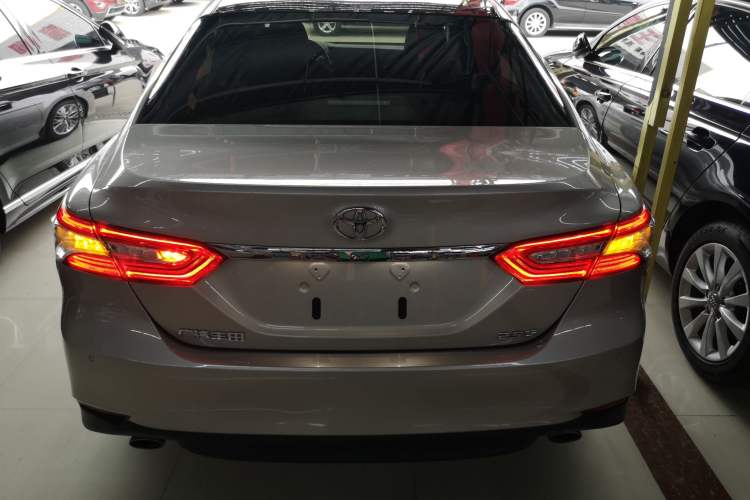 Used Toyota Camry 2019 2.5G Luxury Edition China VI Standard
