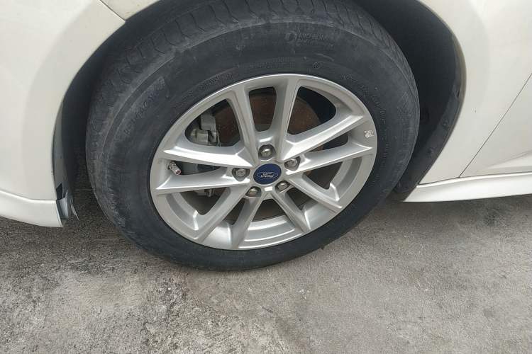 Used Ford Focus 2018 Hatchback Classic EcoBoost 180 Automatic Elite Model
