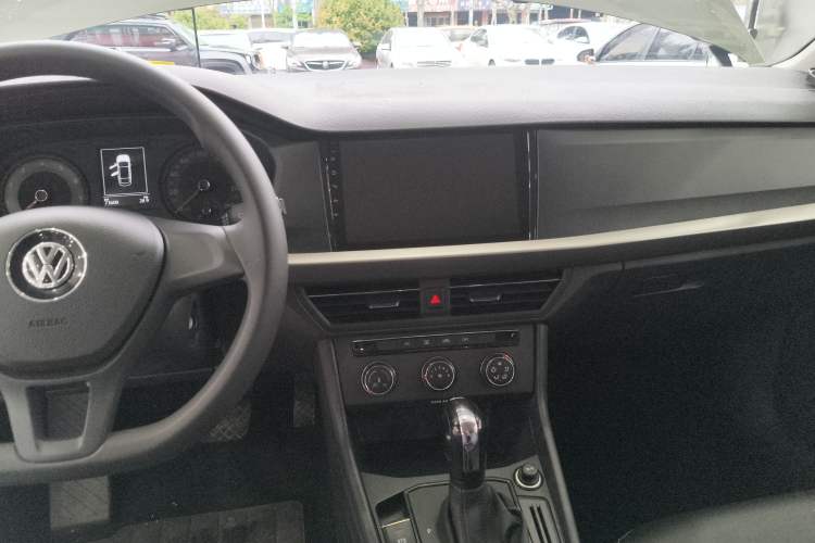 Used Volkswagen Lavida 2019 1.5L Automatic Fashion Edition China VI
